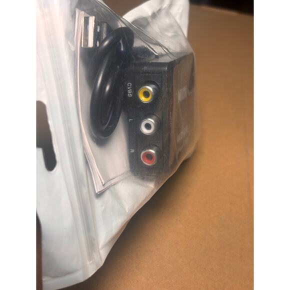 HDMI Converter - Mini AV2HDMI - Adapter Deluxe Computer Cable Up Scaler 1080P - Picture 2 of 2